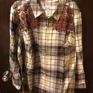 New D&CO button up womens top 2x
